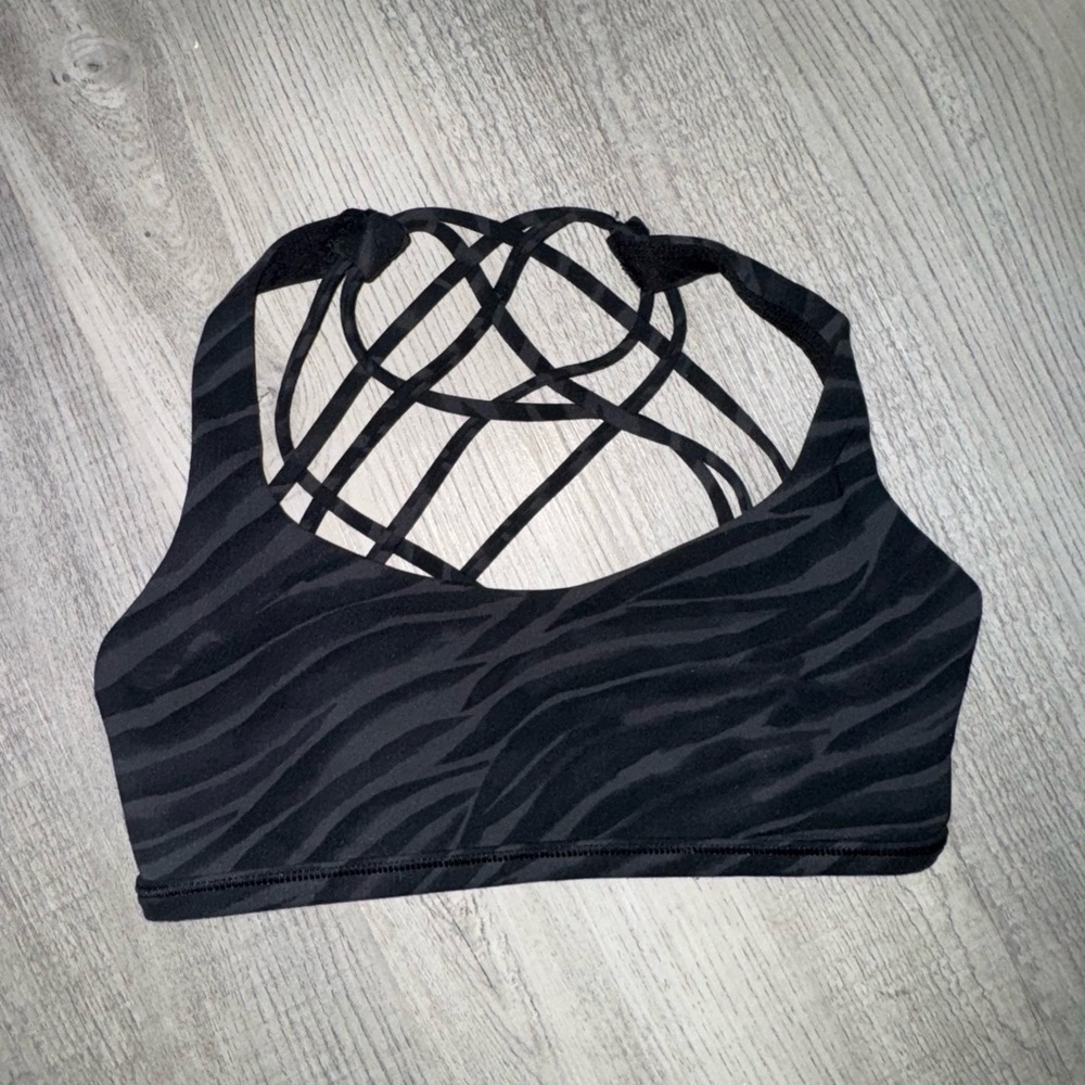 Black Strappy Sports Bra Lululemon size 2